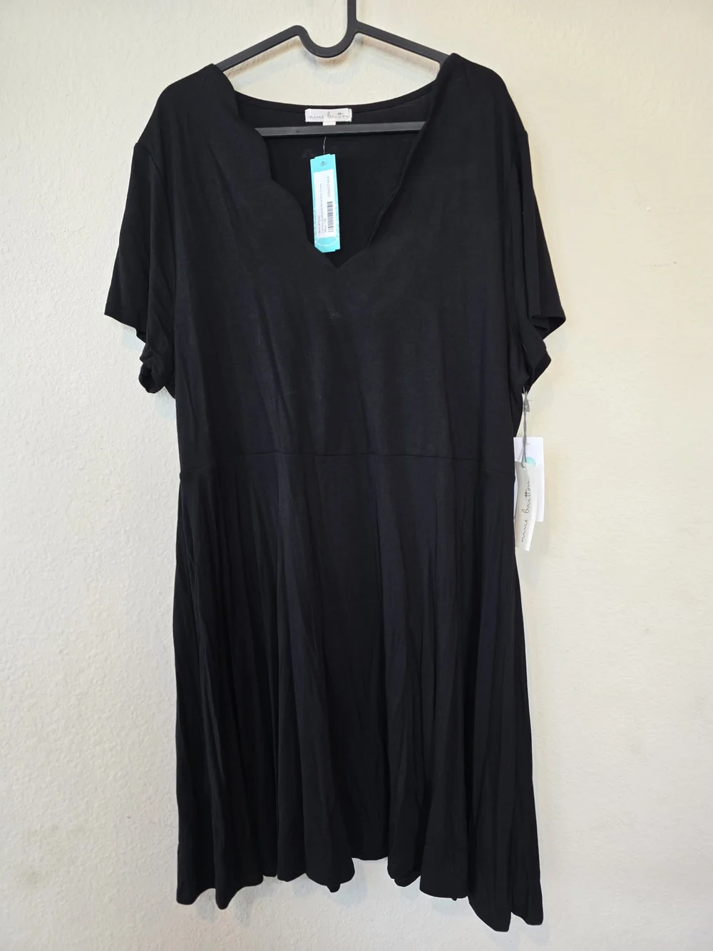 NWT nine britton Black V-Neck Short Sleeve Top Sz 2X